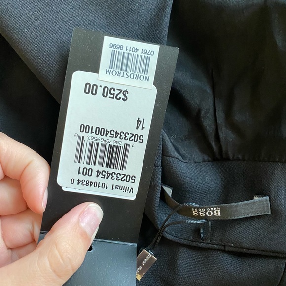 Hugo boss pencil skirt - Picture 3 of 3